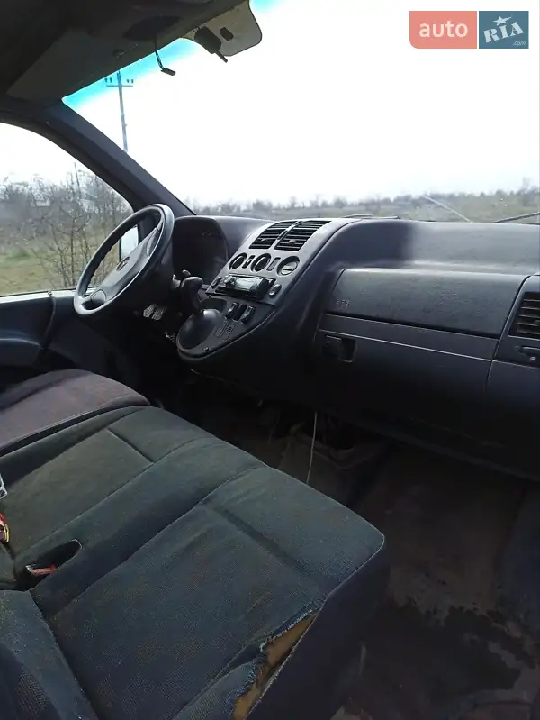 Минивэн Mercedes-Benz Vito 2000 в 