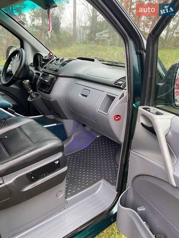 Минивэн Mercedes-Benz Vito 2005 в Кременце
