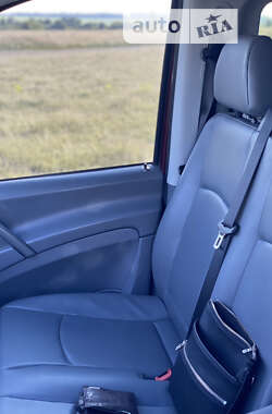 Минивэн Mercedes-Benz Vito 2006 в 