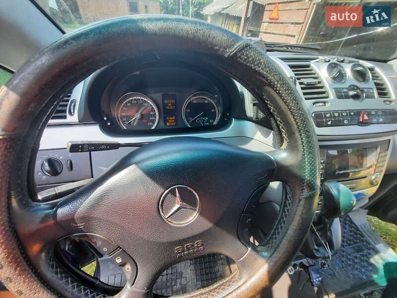 Минивэн Mercedes-Benz Vito 2006 в Ужгороде