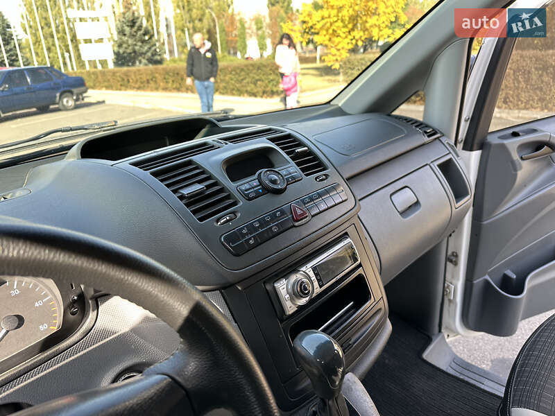 Минивэн Mercedes-Benz Vito 2006 в Южноукраинске