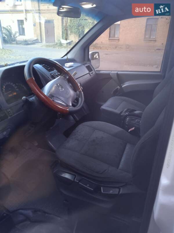Минивэн Mercedes-Benz Vito 2003 в Раздельной