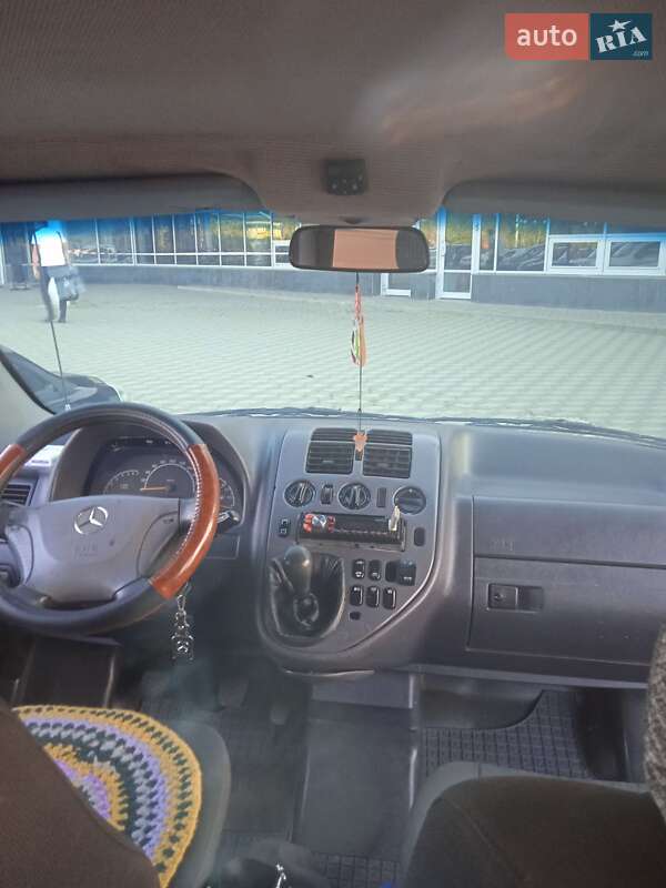 Минивэн Mercedes-Benz Vito 2003 в Раздельной