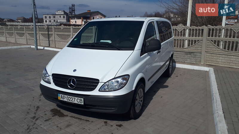 Мінівен Mercedes-Benz Vito 2004 в Запоріжжі