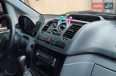 Минивэн Mercedes-Benz Vito 2005 в 