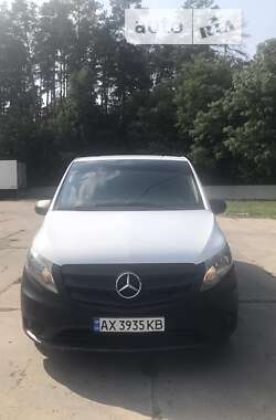 Вантажний фургон Mercedes-Benz Vito 2015 в Харкові