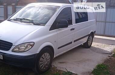 Грузовой фургон Mercedes-Benz Vito 2004 в Ромнах