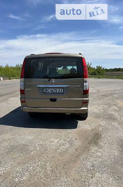 Вантажний фургон Mercedes-Benz Vito 2010 в Врадіївці