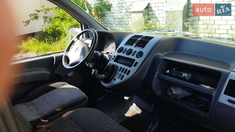 Мінівен Mercedes-Benz Vito 2002 в Кам'янському