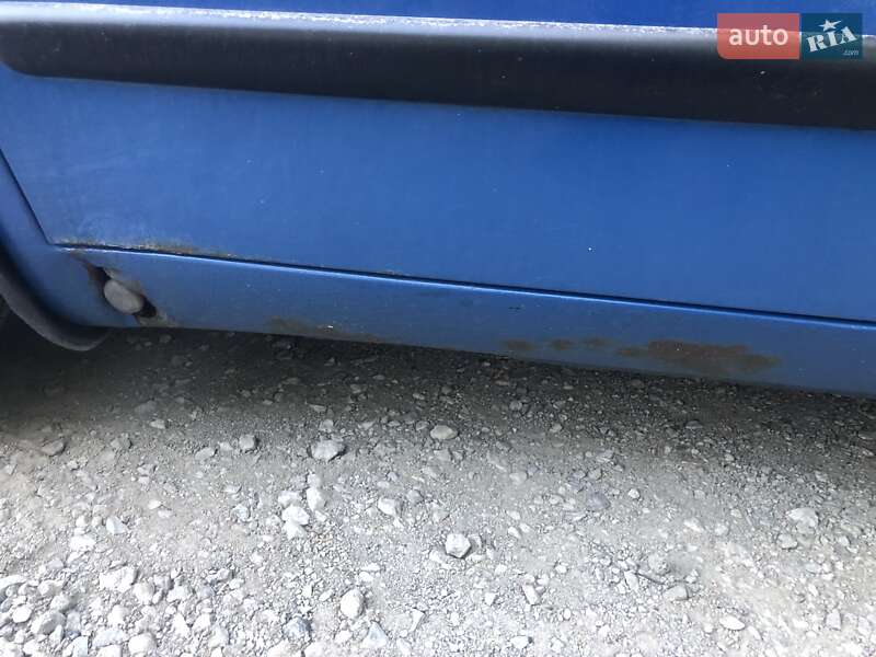 Минивэн Mercedes-Benz Vito 2002 в Днепре