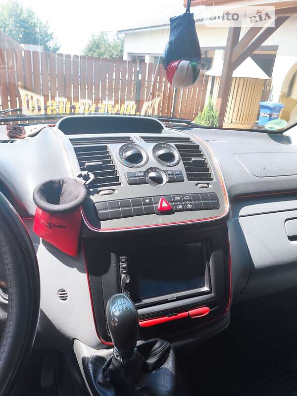 Минивэн Mercedes-Benz Vito 2010 в Мукачево