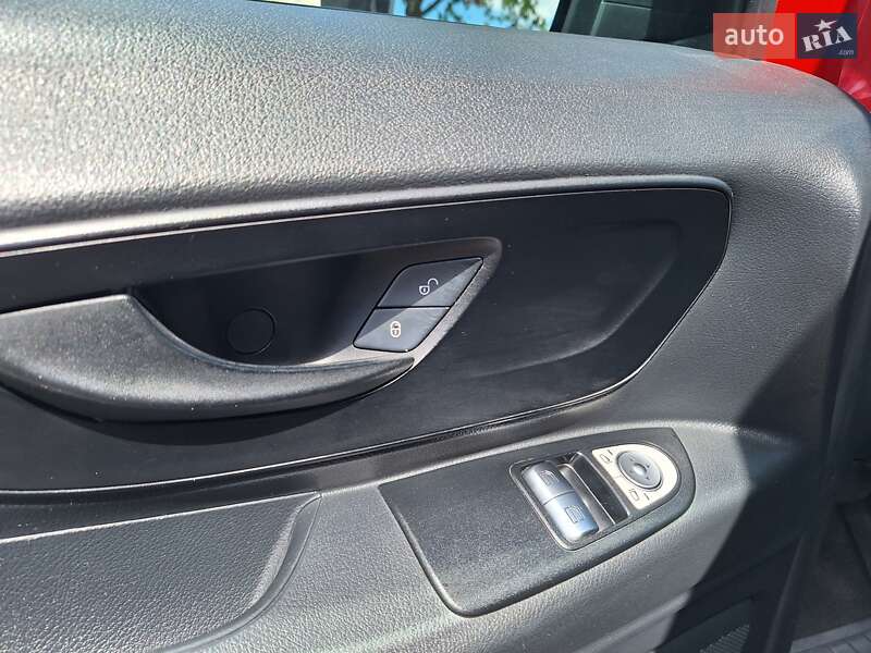 Минивэн Mercedes-Benz Vito 2016 в Снятине