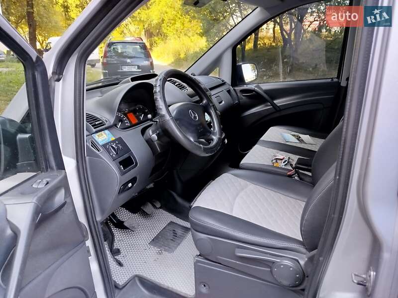 Минивэн Mercedes-Benz Vito 2011 в Ровно