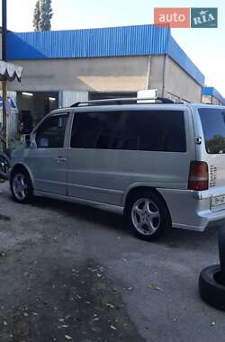 Грузопассажирский фургон Mercedes-Benz Vito 2003 в 
