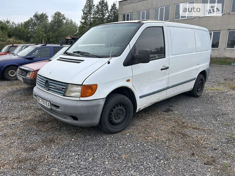 Грузовой фургон Mercedes-Benz Vito 1998 в Сокале