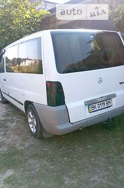 Мінівен Mercedes-Benz Vito 2000 в Вараші