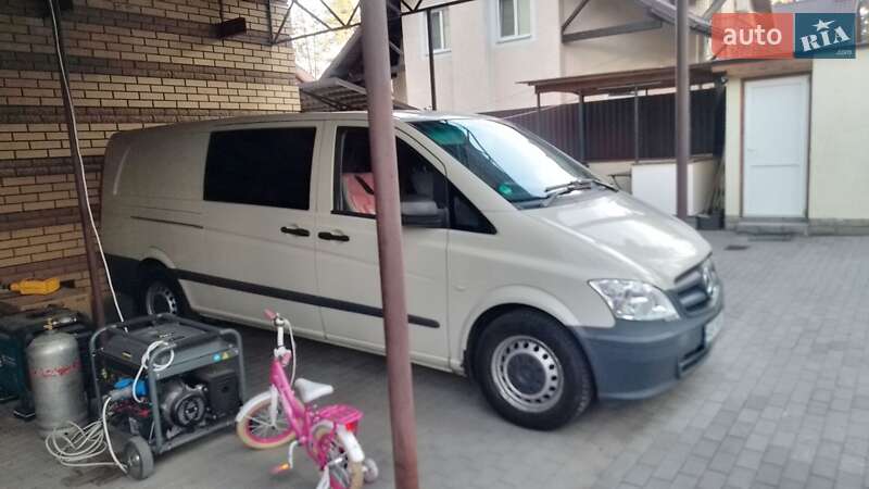 Вантажний фургон Mercedes-Benz Vito 2011 в Бучі