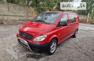 Вантажний фургон Mercedes-Benz Vito 2004 в Кам'янському