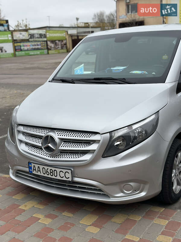 Минивэн Mercedes-Benz Vito 2016 в Киеве