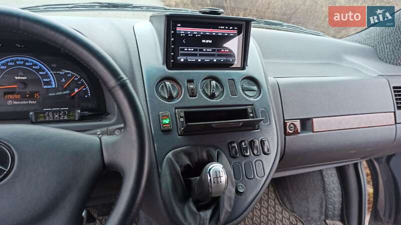 Минивэн Mercedes-Benz Vito 1999 в Дымере фото 13 Минивэн Mercedes-Benz Vito 1999 в Дымере