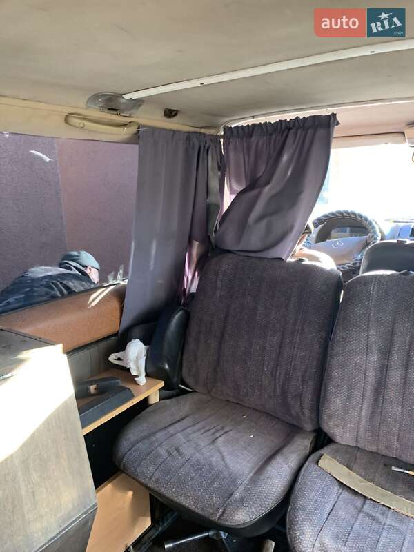 Мінівен Mercedes-Benz Vito 1997 в Бучі