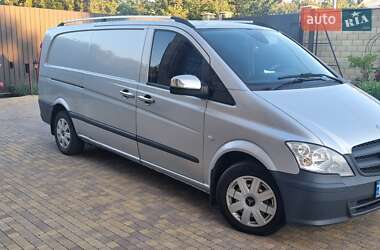 Вантажний фургон Mercedes-Benz Vito 2012 в Харкові