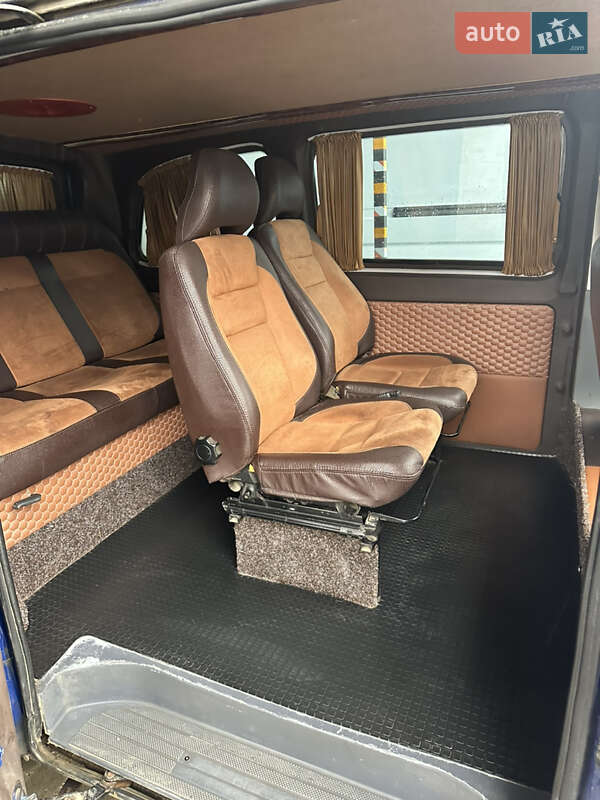 Мінівен Mercedes-Benz Vito 2006 в Герці фото 10 Мінівен Mercedes-Benz Vito 2006 в Герці