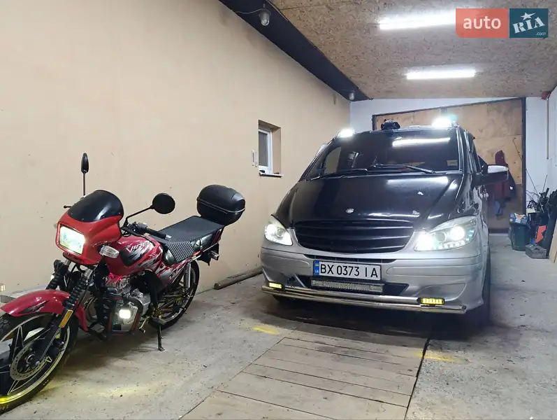 Мінівен Mercedes-Benz Vito 2005 в 