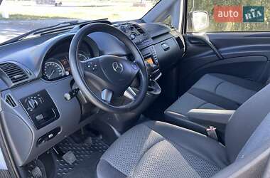 Грузовой фургон Mercedes-Benz Vito 2011 в 