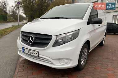 Вантажний фургон Mercedes-Benz Vito 2016 в Києві