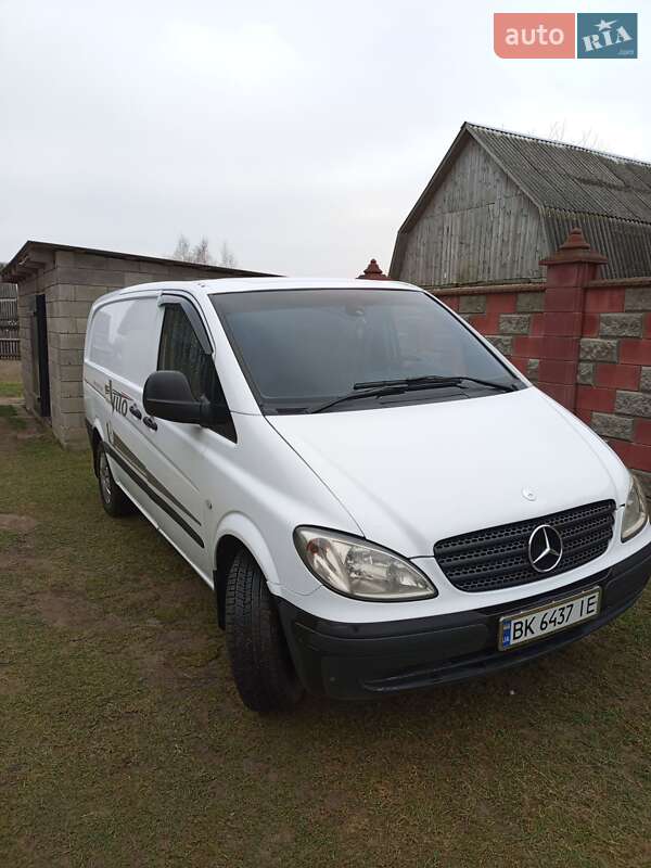 Вантажний фургон Mercedes-Benz Vito 2007 в Сарнах