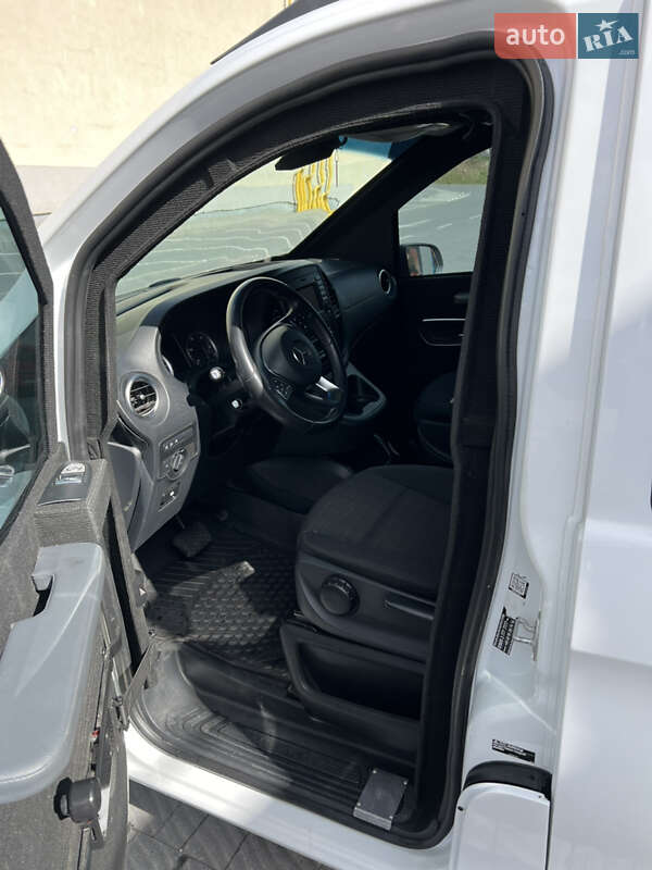 Бронированный автомобиль Mercedes-Benz Vito 2019 в Львове