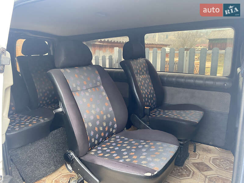 Минивэн Mercedes-Benz Vito 2006 в Верховине фото 3 Минивэн Mercedes-Benz Vito 2006 в Верховине