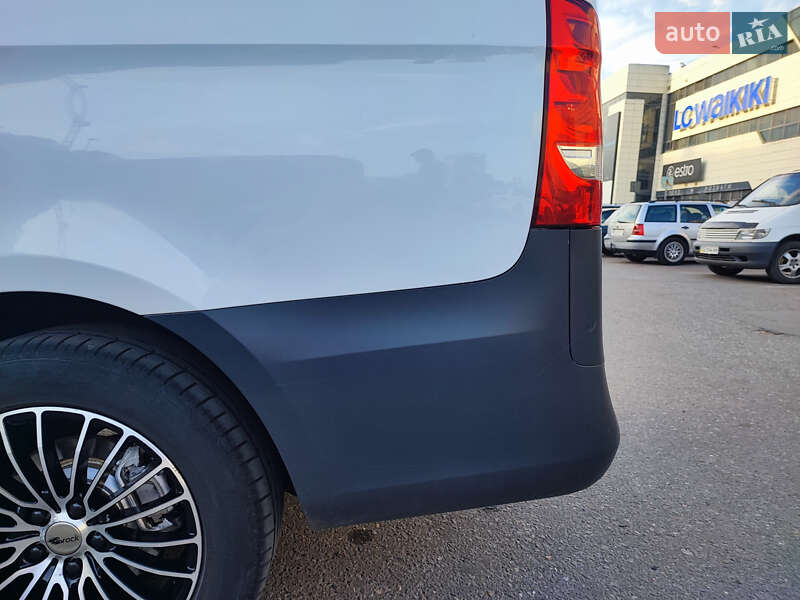 Минивэн Mercedes-Benz Vito 2015 в Черновцах