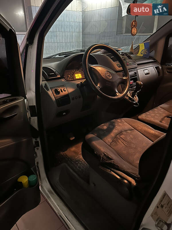 Грузовой фургон Mercedes-Benz Vito 2006 в Попельне