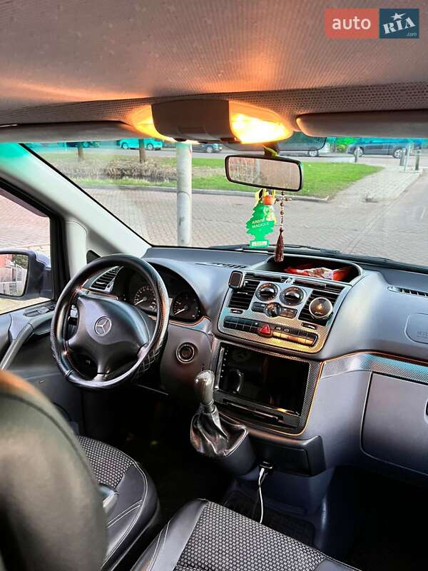 Минивэн Mercedes-Benz Vito 2010 в Черновцах
