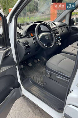 Вантажний фургон Mercedes-Benz Vito 2011 в 
