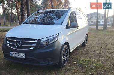 Вантажний фургон Mercedes-Benz Vito 2016 в Олевську