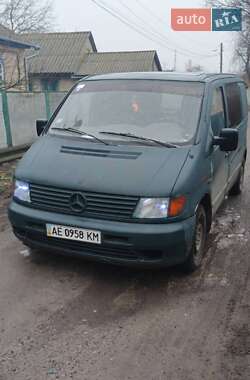 Вантажний фургон Mercedes-Benz Vito 2000 в Пирятині