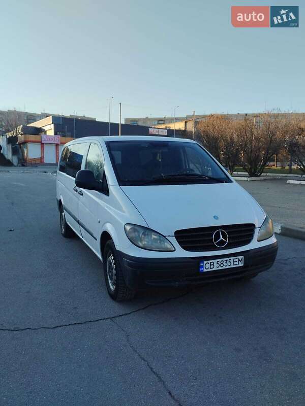 Минивэн Mercedes-Benz Vito 2004 в 