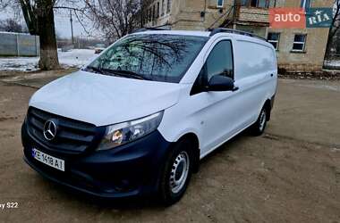 Вантажний фургон Mercedes-Benz Vito 2015 в Кам'янському