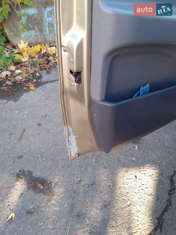 Минивэн Mercedes-Benz Vito 2003 в Кривом Роге