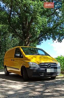 Вантажопасажирський фургон Mercedes-Benz Vito 2011 в Києві