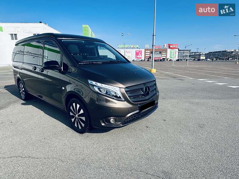 Минивэн Mercedes-Benz Vito 2019 в 
