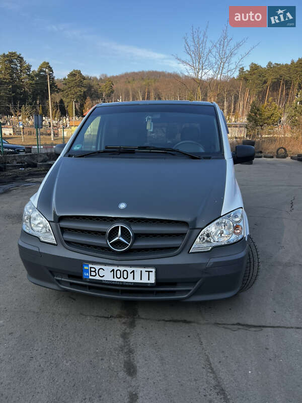 Вантажний фургон Mercedes-Benz Vito 2012 в 