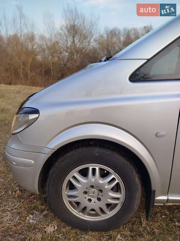 Минивэн Mercedes-Benz Vito 2010 в Сторожинце