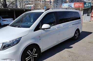 Минивэн Mercedes-Benz Vito 2017 в 