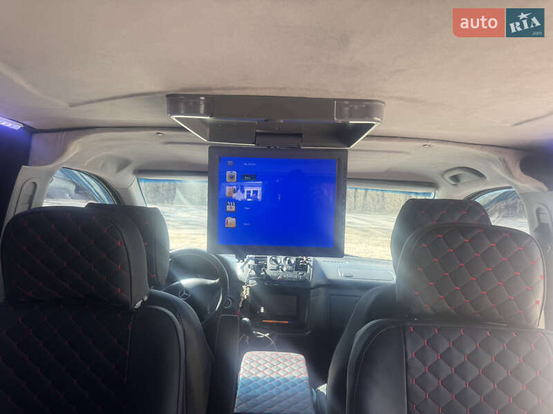Минивэн Mercedes-Benz Vito 2011 в Черновцах