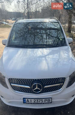 Минивэн Mercedes-Benz Vito 2016 в 
