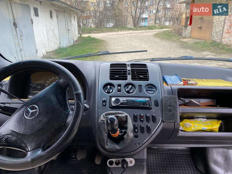 Мінівен Mercedes-Benz Vito 2002 в 
